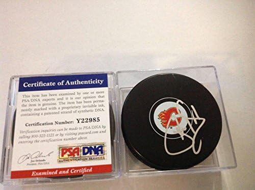 Phil Housley Aláírt Calgary Flames Jégkorong PSA DNS-COA Dedikált b - Dedikált NHL Korong